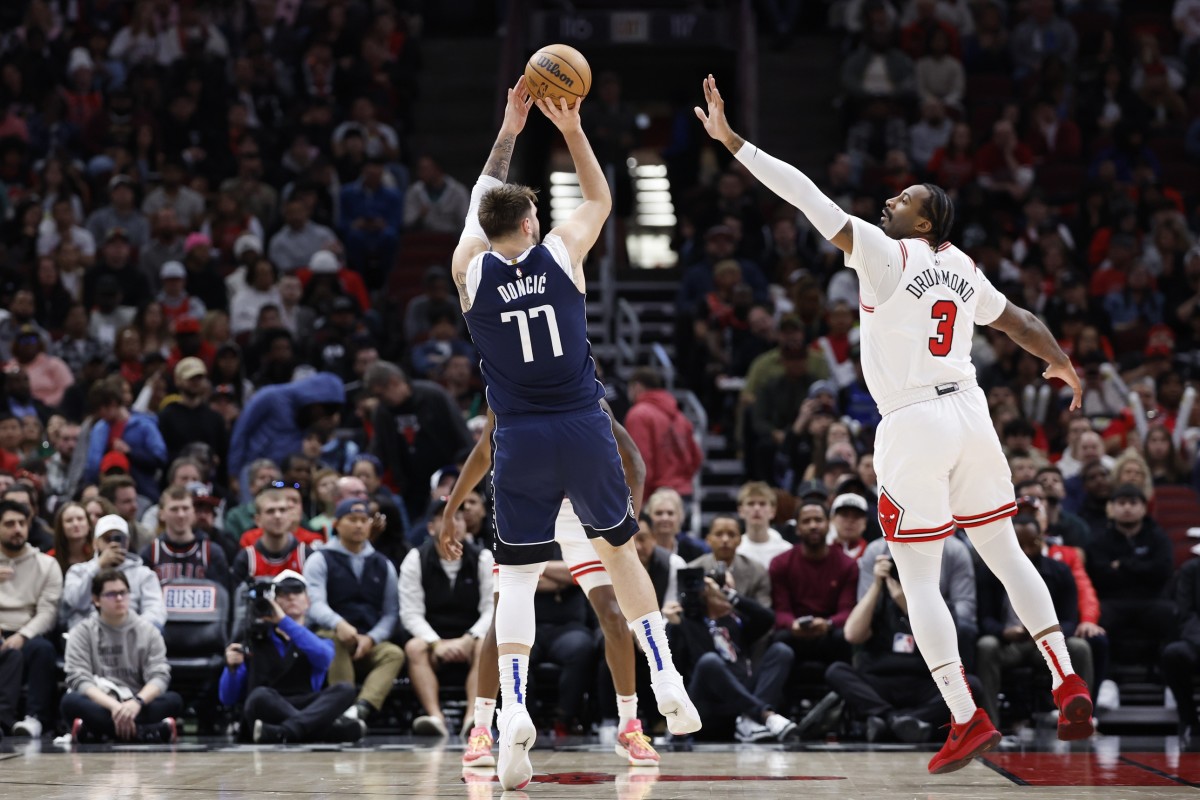 Luka Doncic, Dallas Mavericks, Chicago Bulls